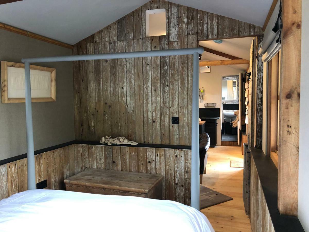 Faraway Follies Villa Llandegla Eksteriør billede